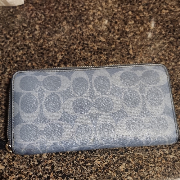 Coach Blue Signature Pattern Wallet - Picture 10 of 11
